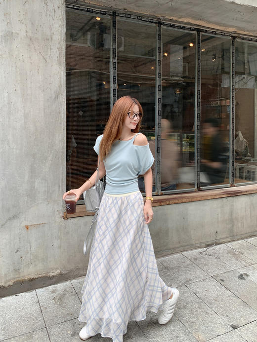 <曾小咸推荐>3.30现货秒杀 ！微信超特价！2色斜领露肩短袖T恤 日常109.99 立减50 秒杀59.99！！不规则半身裙  秒杀89.99！ 商品图5