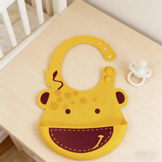 加拿大MARCUS婴儿硅胶围兜 防水防漏宝宝围嘴兜 商品图7