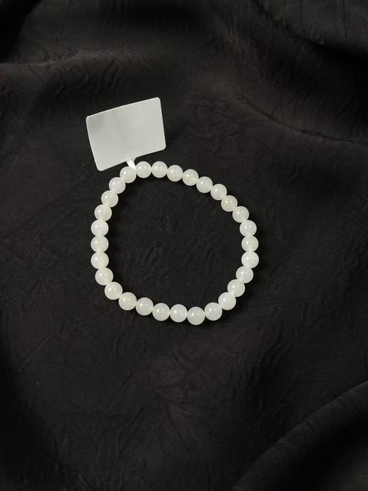 【快抱】【于田产和田玉于田料白玉6mm 手串】出证书，发货1~5天，48小时鉴赏期 商品图0