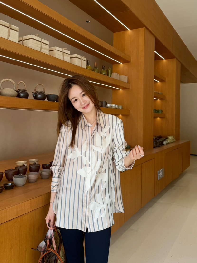 2603412     “百合”条纹 定位配色 真丝衬衫