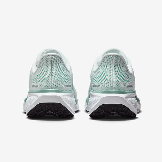 NIKE耐克 女跑步鞋 FD2723-113 商品图3