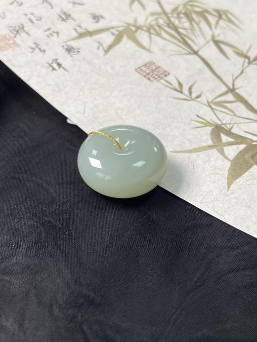 【快抱】【于田产和田玉于田料青白玉平安扣】出证书，发货1~5天，48小时鉴赏期 商品图1