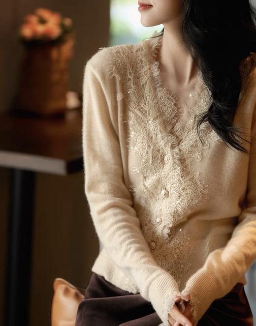 绒花初绽~100羊绒V领花边显瘦针织开衫外套CYR260566 商品图0