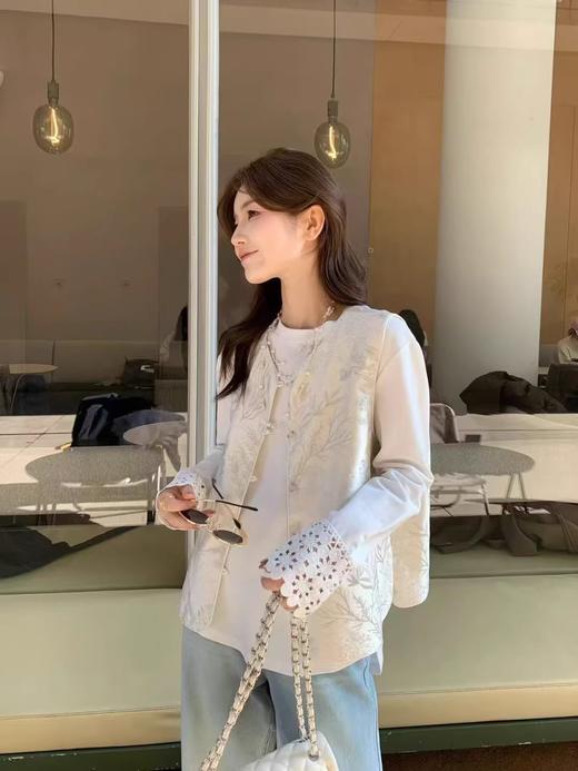 温柔到骨子里的拼接蕾丝法式白T 商品图1