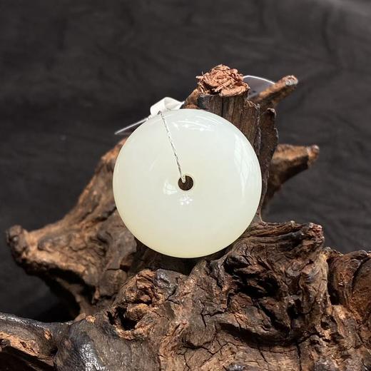 【快抱】【于田产和田玉于田料白玉平安扣24#】出证书，发货1~5天，48小时鉴赏期 商品图3