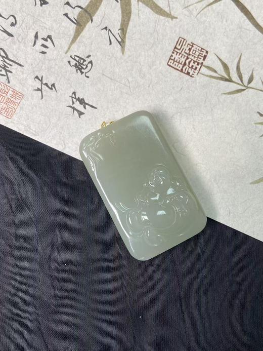 【快抱】【于田产和田玉于田料青白玉单面弥勒佛】出证书，发货1~5天，48小时鉴赏期 商品图2