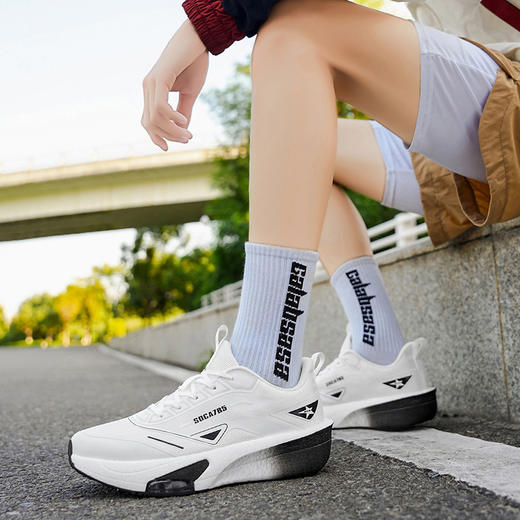 【超轻透气 包裹性强 轻便软弹】情侣款缓震休闲跑鞋 商品图3