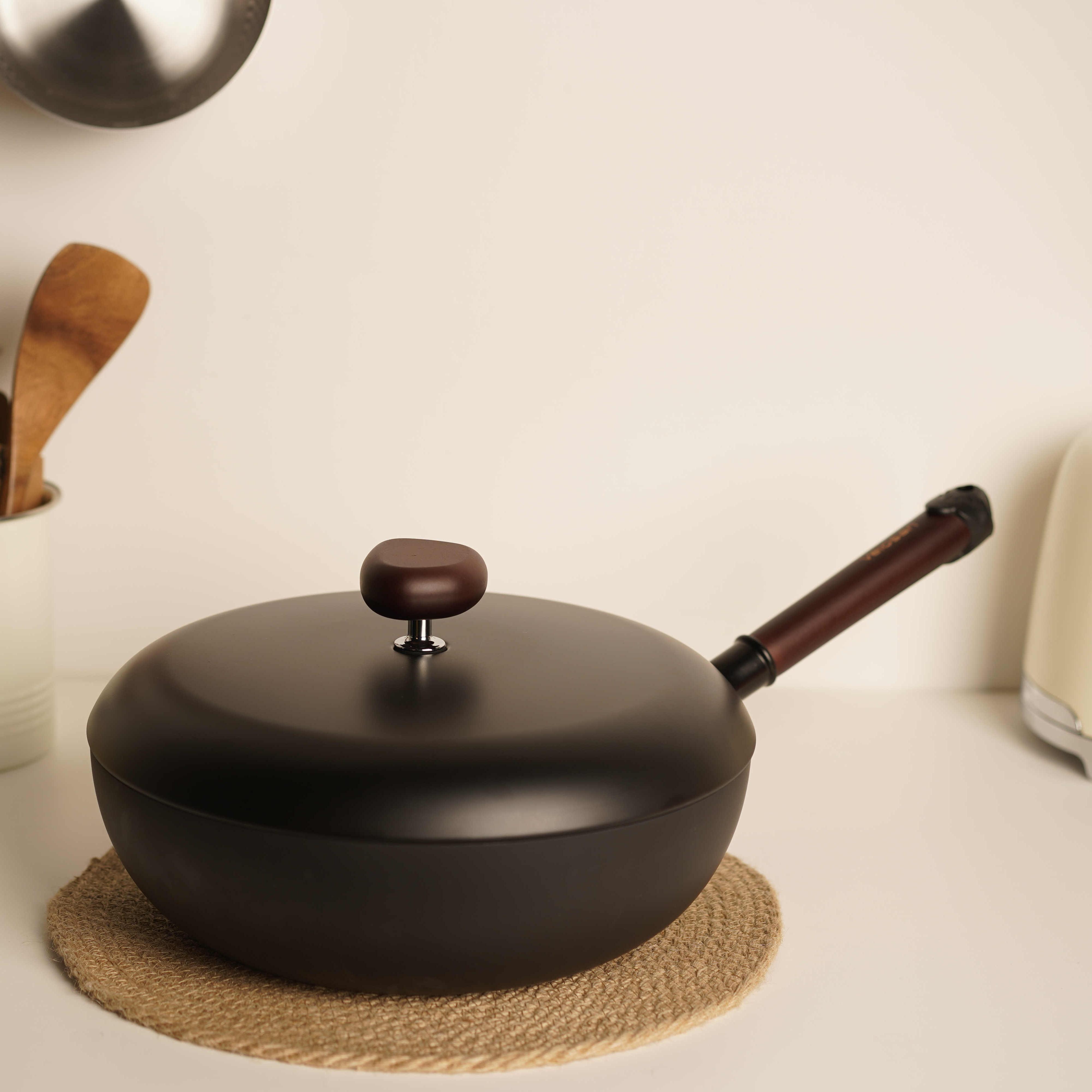 锅具清仓【velosan温仑山鹅卵石三代铁锅】礼品渠道 包装微瑕 产品是全新的  介意慎拍    0401