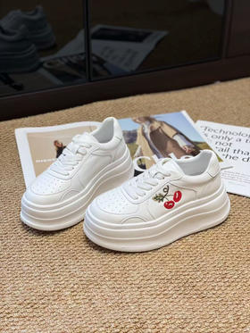 CZA29327樱桃刺绣小白鞋