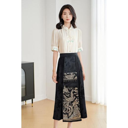 米思阳新中式复古绣花时尚套装国风小衫马面裙两件套女5M25BG4070 商品图1