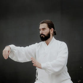 缠丝劲｜探索精微身体的螺旋脉络