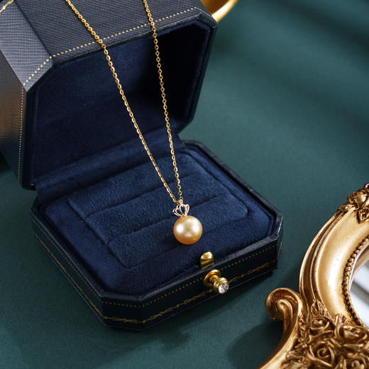 子佩集【皇冠之心】G18K珍珠惜王妃吊坠【P160158】9.7mm珠海水珠金色镀金皇冠（不含链）2601 商品图1