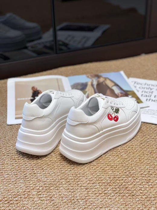 CZA29327樱桃刺绣小白鞋 商品图5