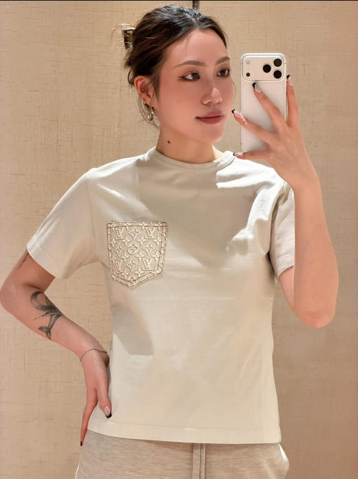 驴家 26年春夏新品🆕爆款米色口袋T恤（MM） 商品图4