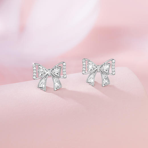 卡蒂罗KADER 公主蝴蝶结耳钉  925银甜美少女璀璨闪耀轻奢小巧闪锆点缀立体设计耳饰 简约百搭双重绮丽 商品图2