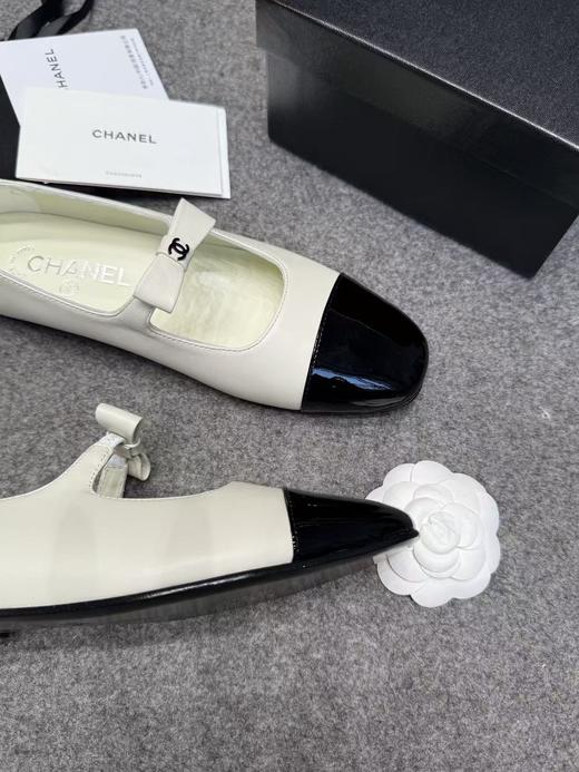 Chanel 香奈儿 经典双色玛丽珍 芭蕾平底鞋（DBG） 商品图7