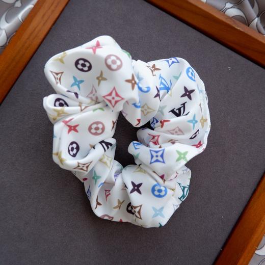 二店y 【发两只】 发圈界的“顶流”自带富家千金既 驴家同款三彩发圈 商品图10