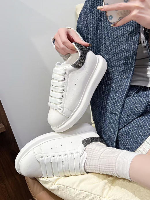 CZA29515后跟闪钻小白鞋 商品图0