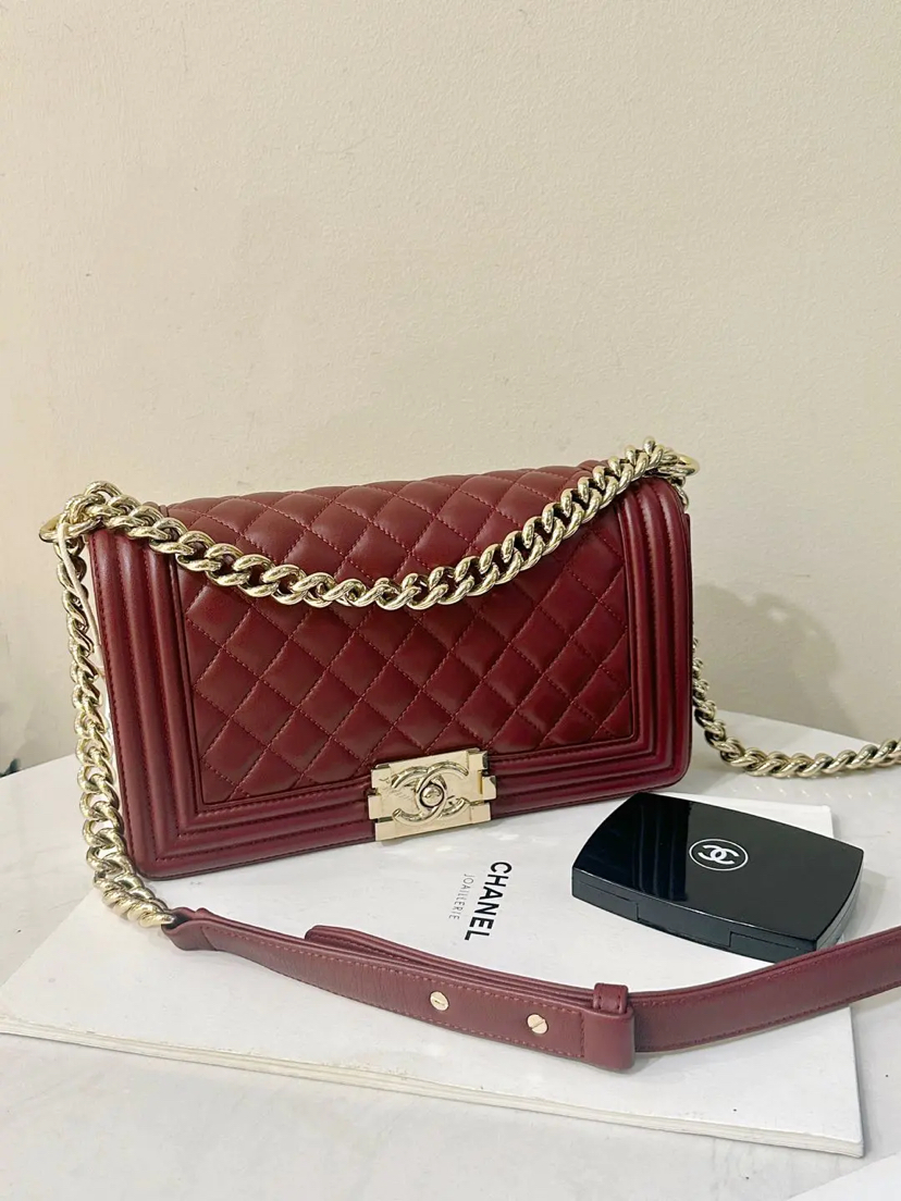 Chanel leboy 酒红 金扣 牛皮 中号 斜挎包