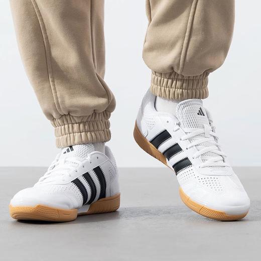 adidas阿迪达斯 男女同款运动鞋 HQ3518 商品图2
