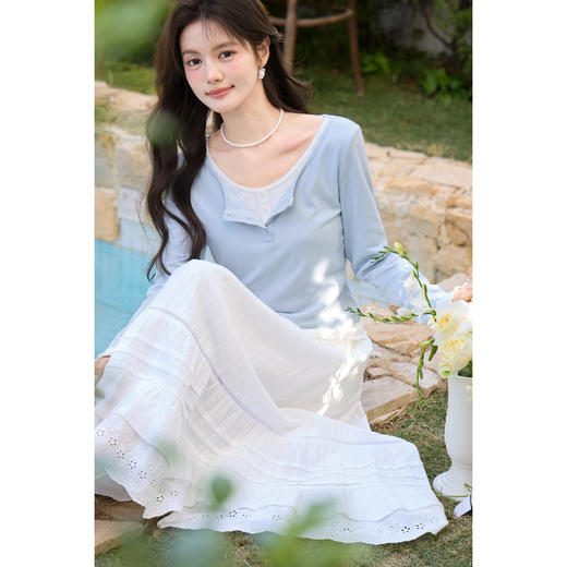 鹿向南【0126/20:00新品】蓝白色T恤 商品图4