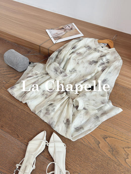 专柜实拍【古风清冷感】拉夏贝尔/La Chapelle含莱赛尔！高级气质圆领后两粒扣水墨画晕染垂感连衣裙 商品图4