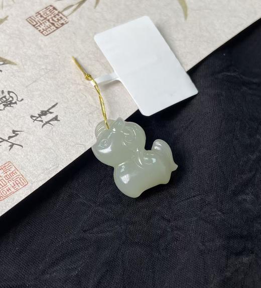 【快抱】【于田产和田玉于田料青白玉马上有钱】出证书，发货1~5天，48小时鉴赏期 商品图0