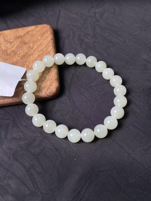 【快抱】【于田产和田玉于田料青白玉 8mm手串】出证书，发货1~5天，48小时鉴赏期 商品图1