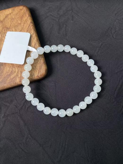 【快抱】【于田产和田玉白玉6mm圆珠手串】出证书，发货1~5天，48小时鉴赏期 商品图1