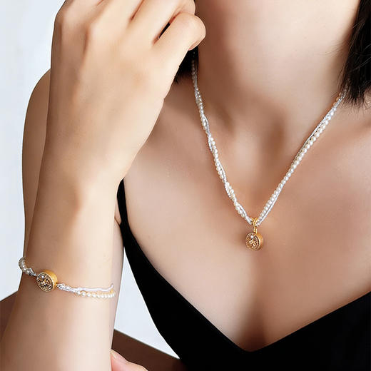 【法式八芒星珍珠项链&手链】甄选高品质施家珍珠，优雅不挑人提升气场，单戴叠戴都美到窒息，承包你的优雅与闪耀！（72小时发货） 商品图0