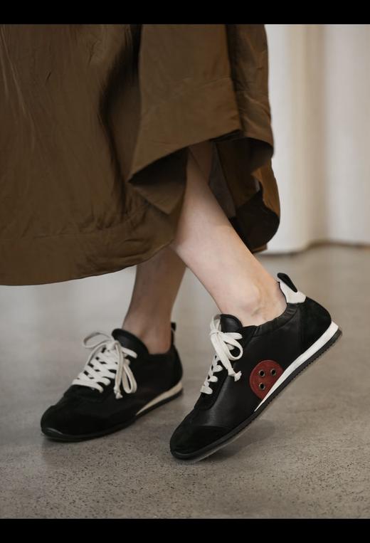 UMA WANG 首次推出的系带德训鞋 商品图1