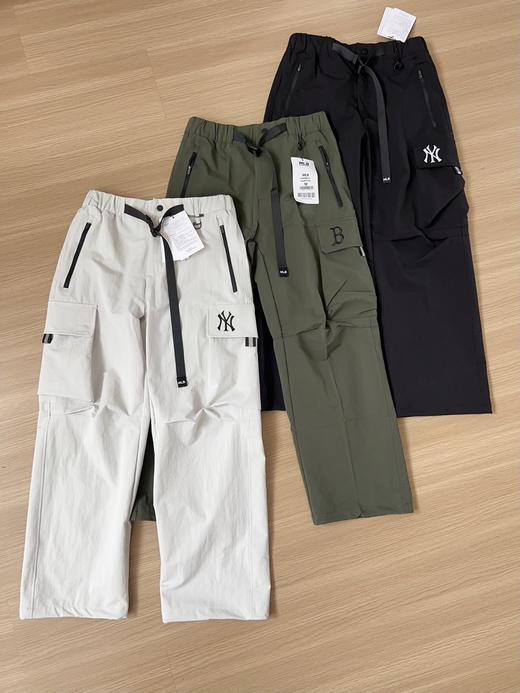 韩单正品 MLB薄款梭织速干大口袋工装裤，男女情侣款，
颜色：灰白色 军绿色 黑色
尺码：M~3Xl 商品图0