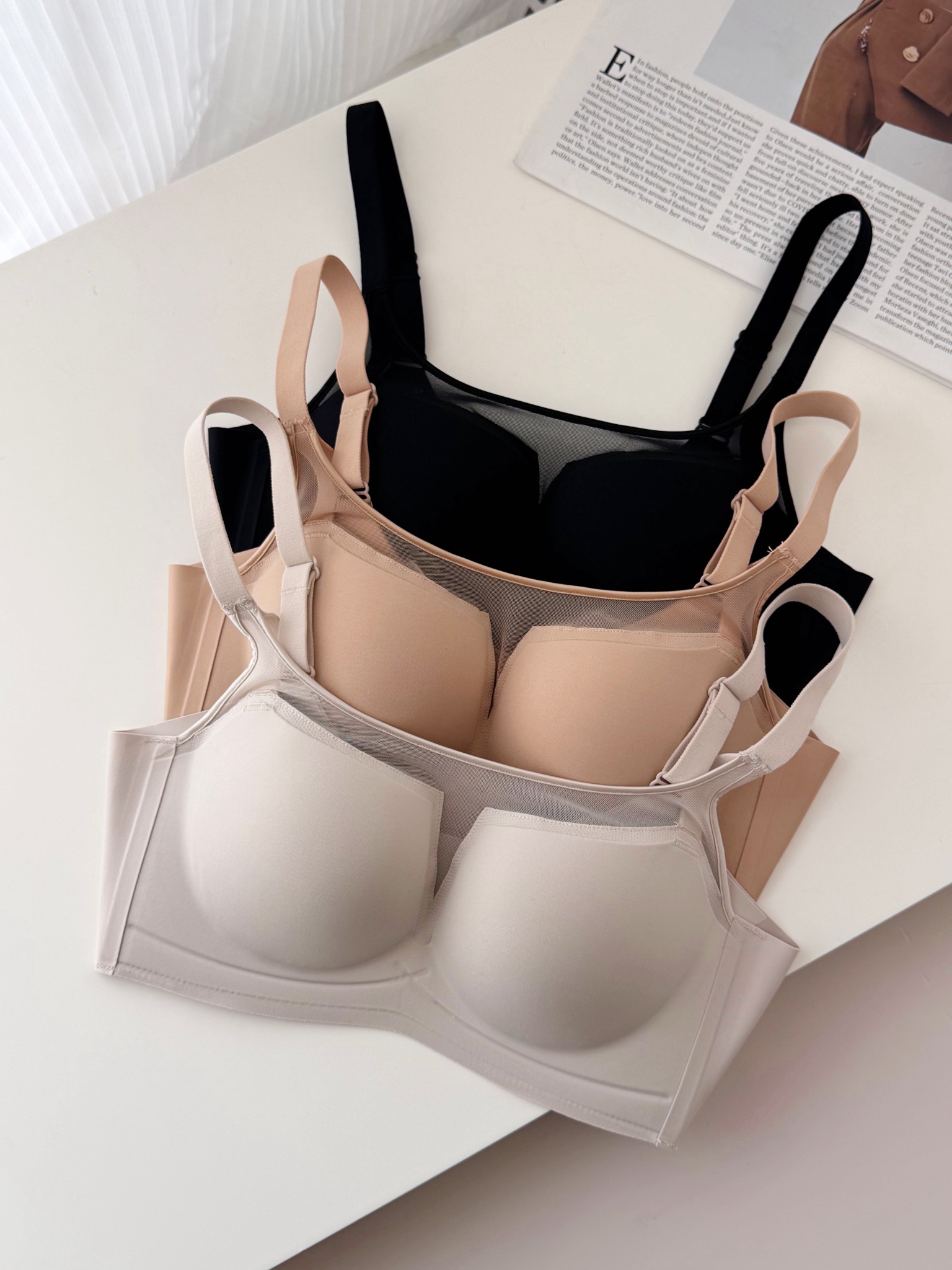 点此购买 爱慕女士贴贴防走光聚拢收副乳无钢圈文胸 艾 343499