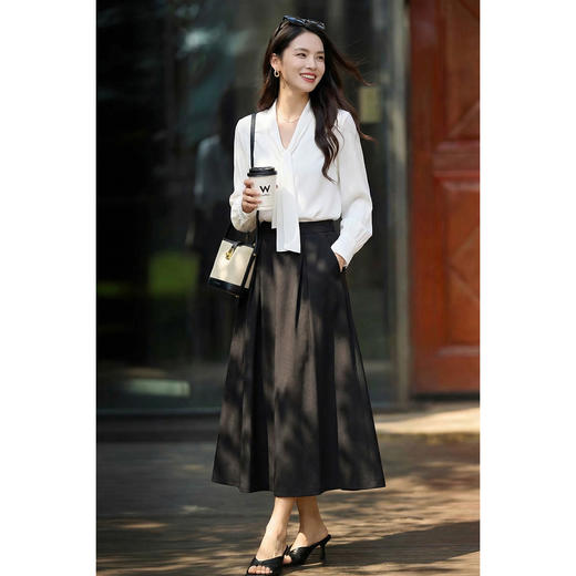 米思阳2026春新款优雅压褶大摆裙伞裙通勤百搭高腰半身裙女4334 商品图4