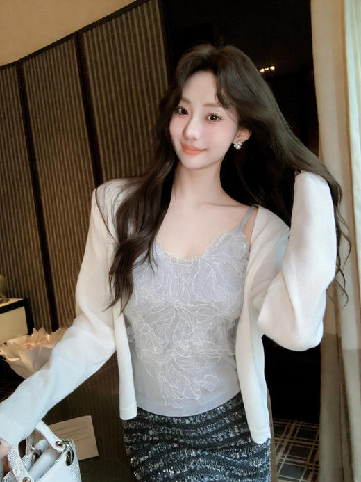 张心子【万人迷】春夏百搭神器蕾丝拼接吊带背心上衣 U2603017 商品图14