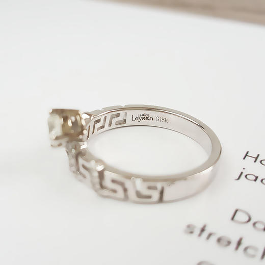 莱绅通灵AU750白金时尚设计款0.30克拉钻石戒指13号（戒圈可改）110326TB07 商品图6