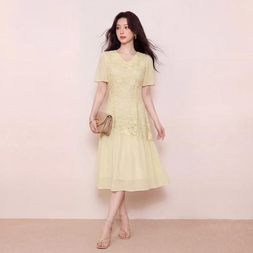 奢姿大码女装2026新款夏款黄色蕾丝花朵镂空气质时尚V领连衣裙9962872086 商品图2