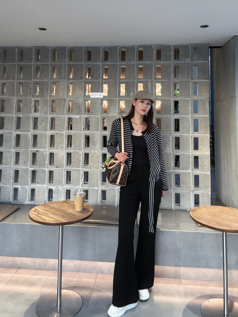 【轻若无物】噢蜜ooomeooo无感喇叭裤“一衣多穿”