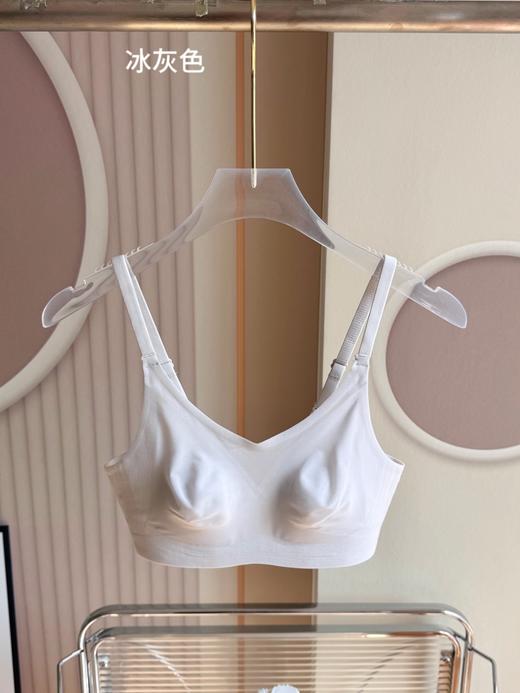 点此购买 华歌尔网纱兔耳杯文胸 艾 343496 商品图2