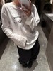 一店k 又又又一件宝藏长袖！Ac也太会做T恤了啊啊！1996北欧限定镜面水钻T！薄薄软软70棉➕30亚麻！松弛慵懒氛围很在线！马思纯同款 亮面烫钻休闲上衣 商品缩略图9