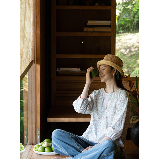 牧衣游原创 80支纯棉手绘印花小衫圆领碎花文艺百搭上衣 山水谈 商品图2