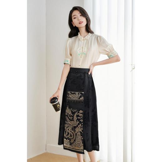 米思阳新中式复古绣花时尚套装国风小衫马面裙两件套女5M25BG4070 商品图0