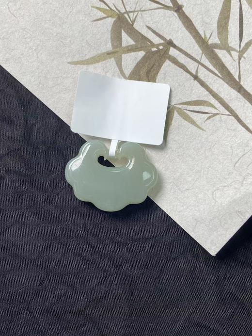 【快抱】【于田产和田玉于田料青白玉平安锁】出证书，发货1~5天，48小时鉴赏期 商品图1