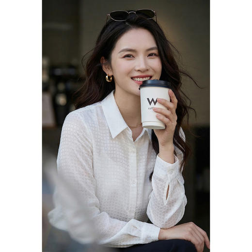 「白绸格影」桑蚕丝衬衫 把 “高级肌理” 穿成日常奢雅 通勤风OL真丝提花暗格纹直筒白衬衫女4255 商品图1