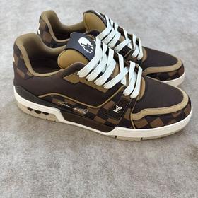 男款Trainer 绒面革板鞋zo