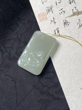 【快抱】【于田产和田玉于田料青白玉单面弥勒佛】出证书，发货1~5天，48小时鉴赏期