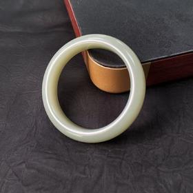 【快抱】【于田产和田玉于田料青白玉手镯】出证书，发货1~5天，48小时鉴赏期