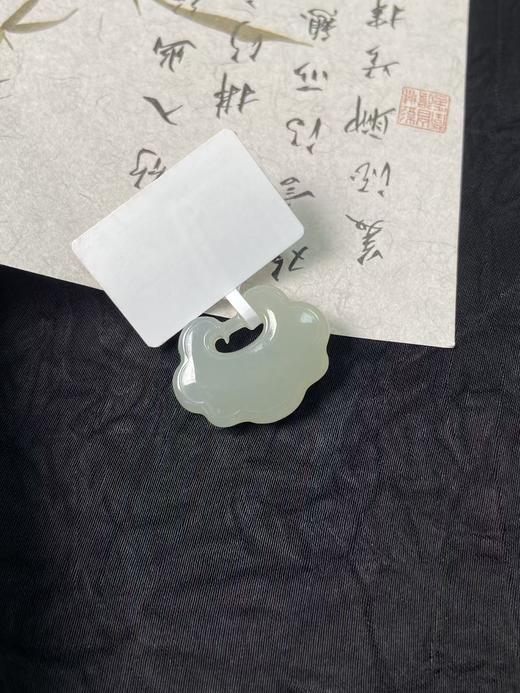 【快抱】【于田产和田玉于田料青白玉平安锁】出证书，发货1~5天，48小时鉴赏期 商品图3