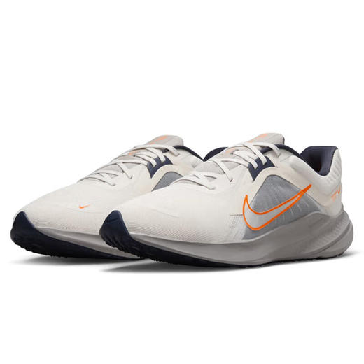 NIKE耐克 男跑步鞋 DD0204-103 商品图3