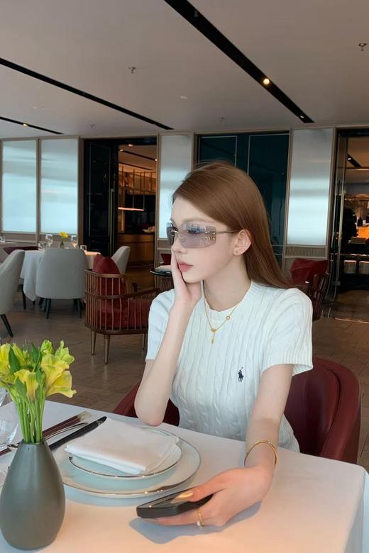 缪缪 江疏影 张元英同款无框太阳眼镜 窄版A51 商品图3